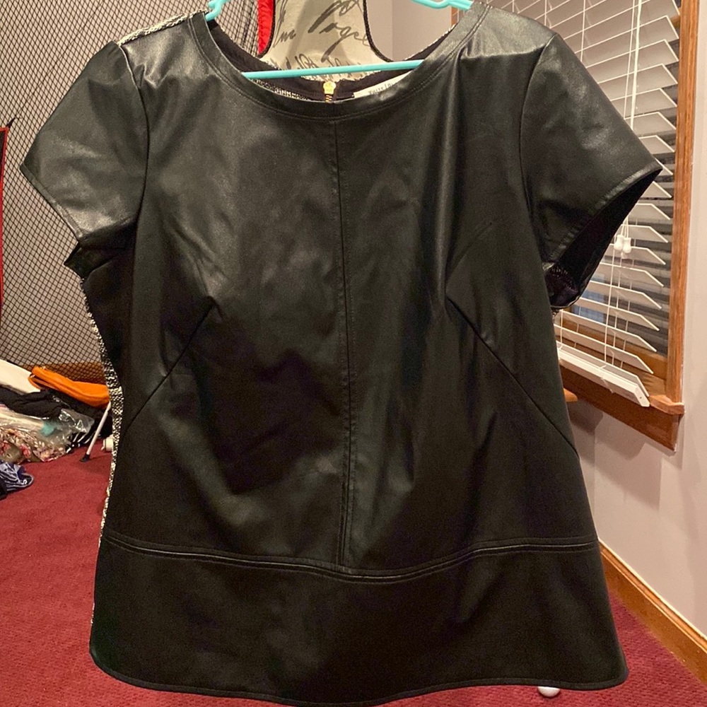 WHBM Top